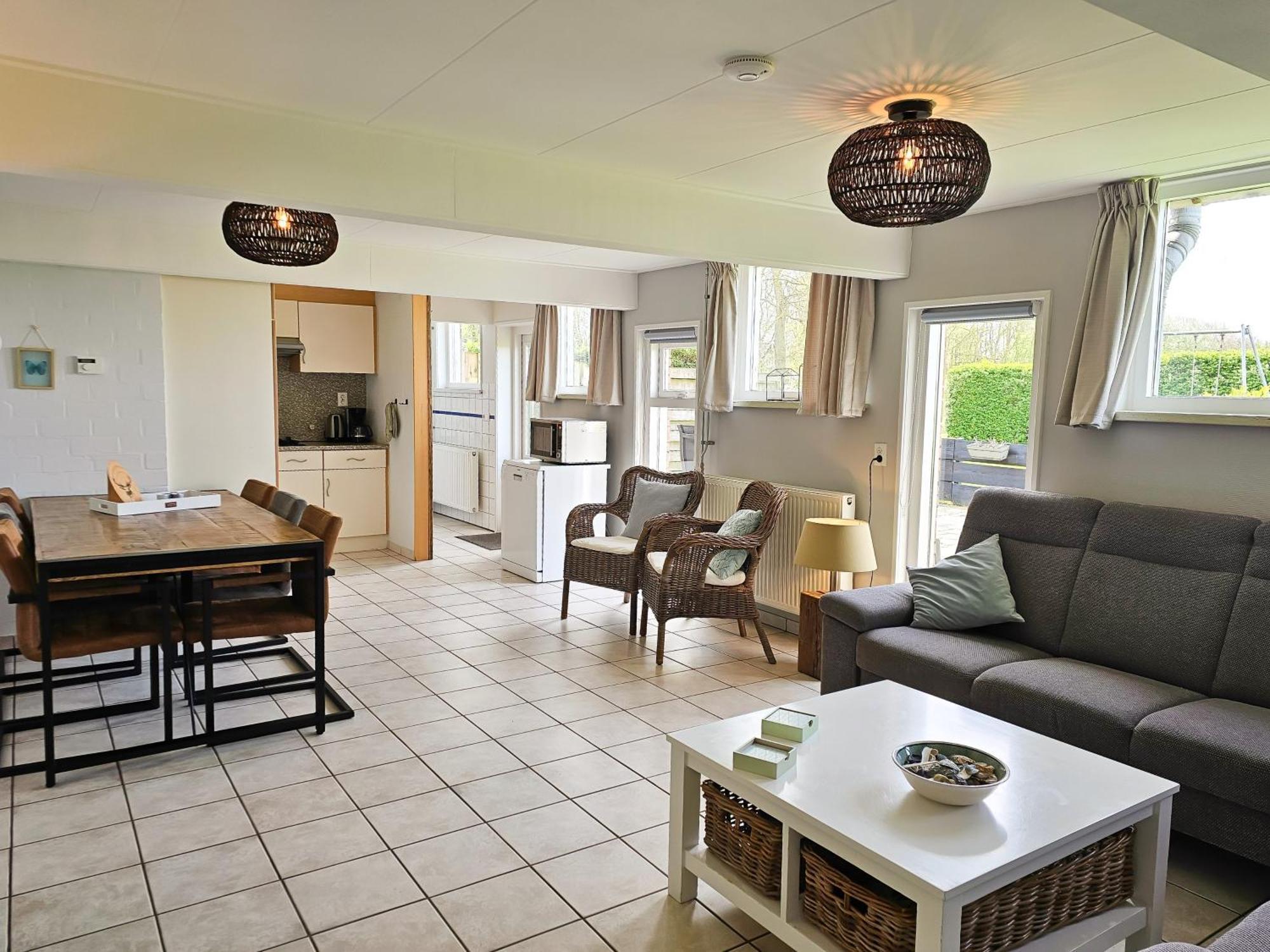 Landelijk Gelegen Vakantiebungalow Ok19 โอชต์คาเปลเล ภายนอก รูปภาพ