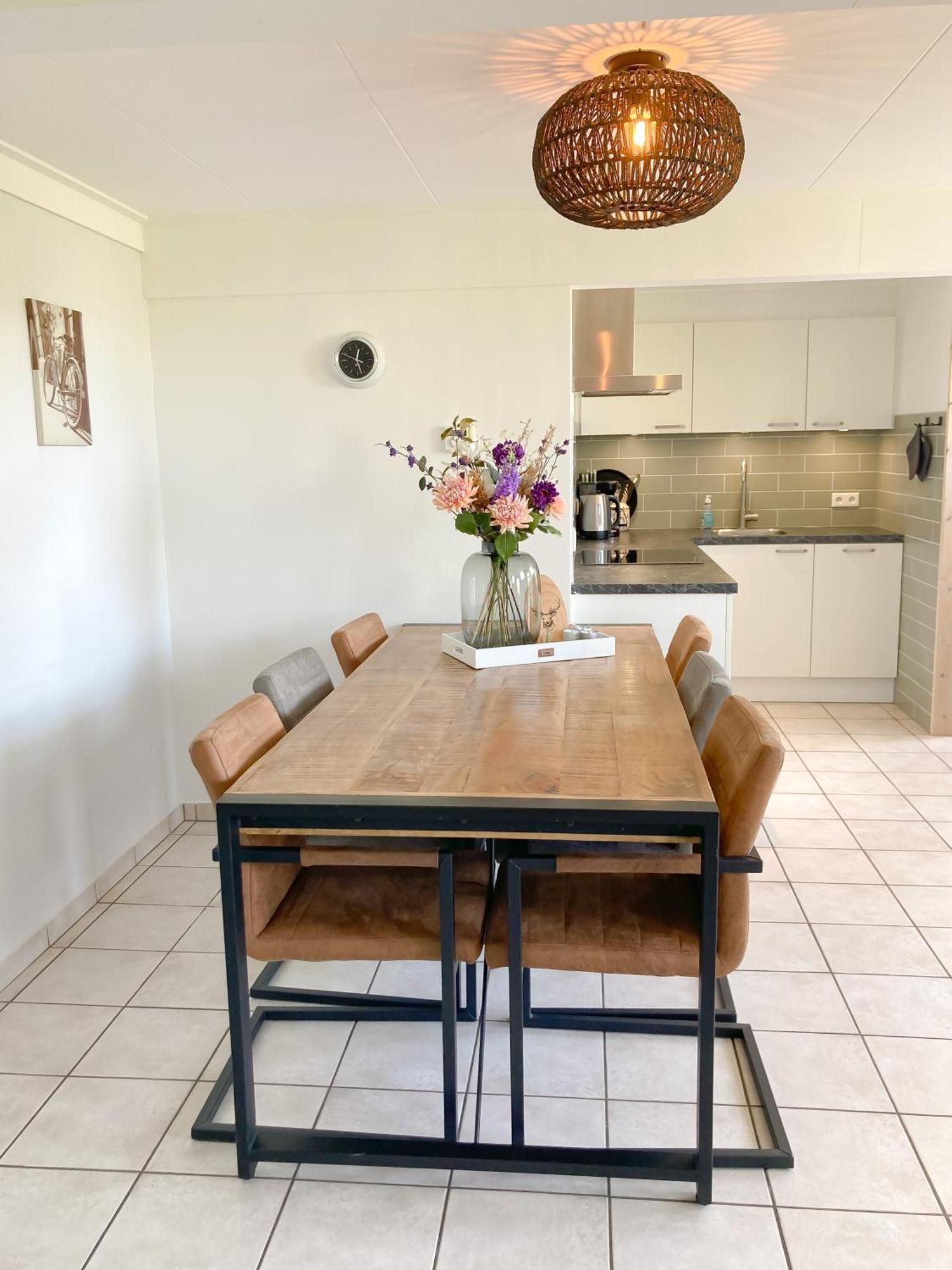 Landelijk Gelegen Vakantiebungalow Ok19 โอชต์คาเปลเล ภายนอก รูปภาพ